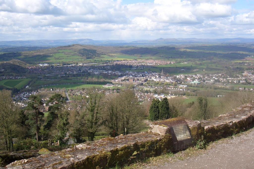 Dean Valley Panorama Bed & Breakfast Lydney Luaran gambar