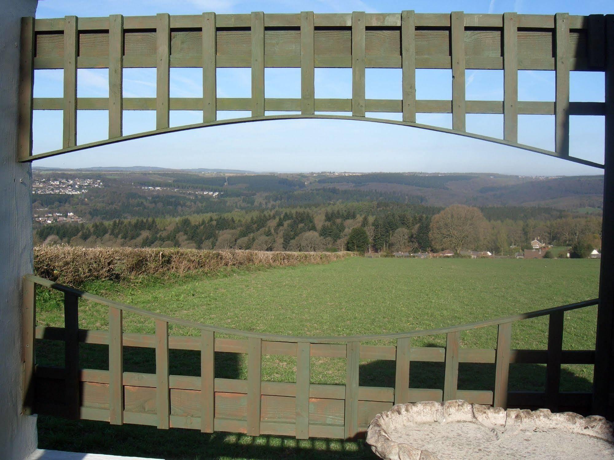 Dean Valley Panorama Bed & Breakfast Lydney Luaran gambar